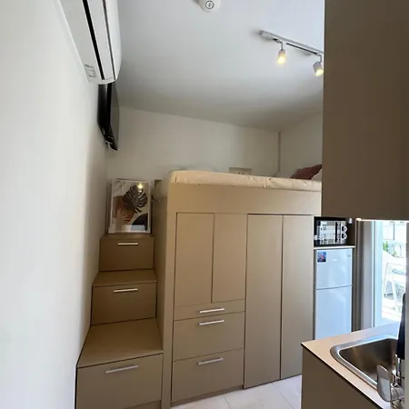 Mini Thess House